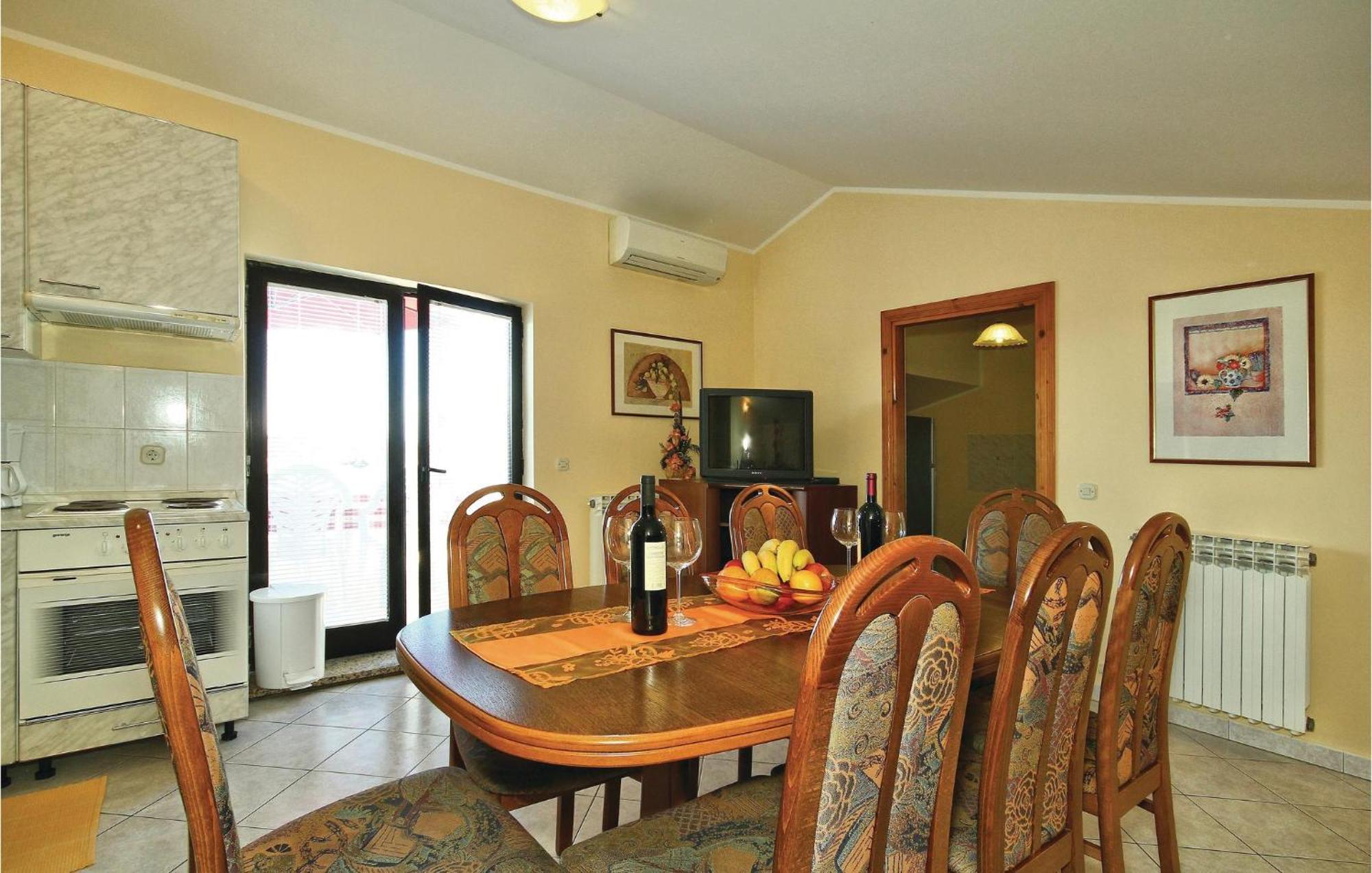 3 Bedroom Gorgeous Apartment In بوريتش المظهر الخارجي الصورة